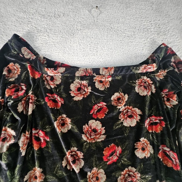 Torrid Off Shoulder Top Womens 4X Floral Velvet Burnout Bell Sleeves‎ Dark Fairy - Picture 2 of 12